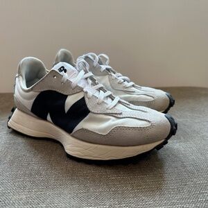 Women’s New Balance 327 Off White and Black